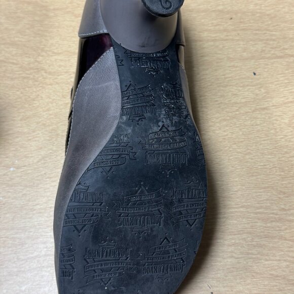 John Fluevog’s Bellevue: Laura Evans Sz 7 - Picture 5 of 7